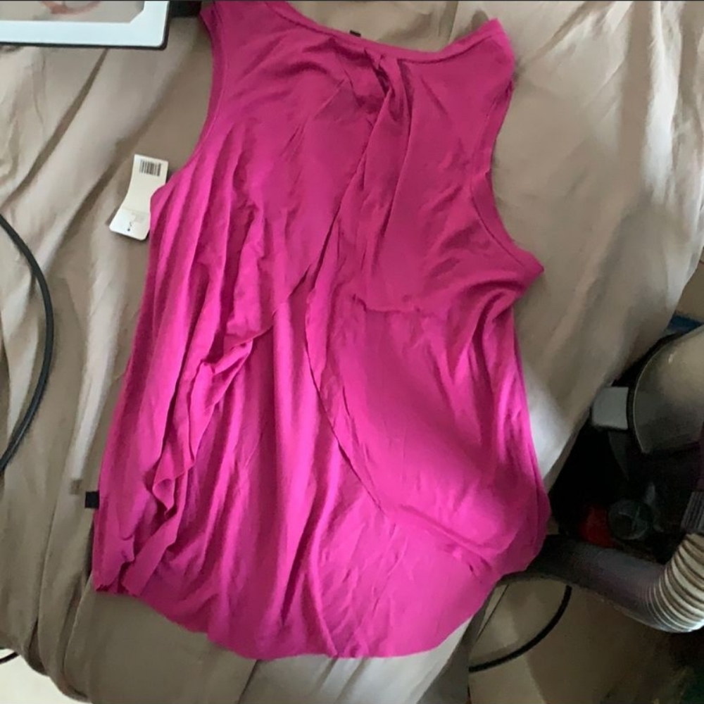 Honey dew fuschia barre tank